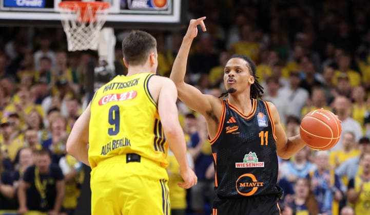 Jonas Mattisseck, Alonzo Verge on the ball duel Game scene Action Sport Basketball BBL Bundesliga Mens Play Off Quarter-final 5 Game Season 2025 2026 27 05 2026 ALBA Berlin vs SC Rasta Vechta