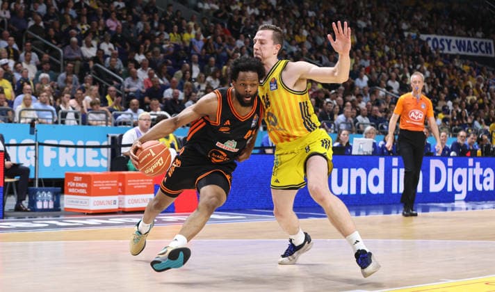 Lloyd Pandi on the ball, Justin Bean duel Game scene Action Sport Basketball BBL Bundesliga Mens Play Off Quarter-final 5 Game Season 2025 2026 27 05 2026 ALBA Berlin vs SC Rasta Vechta