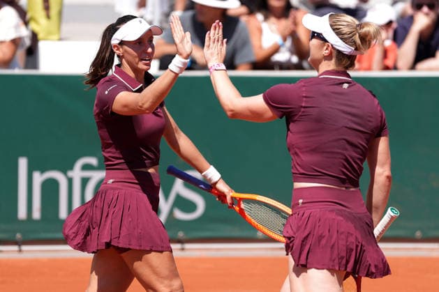 2026-05-27 2026 French Open - Day Four PARIS, FRANCE - MAY 27: Gabriela Dabrowski of Canada, Luisa Stefani of Brasil during Day Four of the 2026 French Open at Roland Garros on May 27, 2026 in Paris, France. (Photo by Marleen Fouchier BSR Agency) Paris France Content not available for redistribution in The Netherlands directly or indirectly through any third parties. Copyright: xBSRxAgencyx