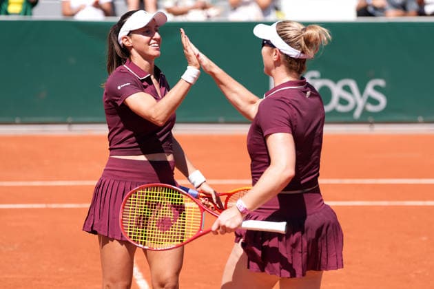 2026-05-27 2026 French Open - Day Four PARIS, FRANCE - MAY 27: Gabriela Dabrowski of Canada, Luisa Stefani of Brasil during Day Four of the 2026 French Open at Roland Garros on May 27, 2026 in Paris, France. (Photo by Marleen Fouchier BSR Agency) Paris France Content not available for redistribution in The Netherlands directly or indirectly through any third parties. Copyright: xBSRxAgencyx