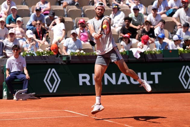 2026-05-27 2026 French Open - Day Four PARIS, FRANCE - MAY 27: Karen Khachanov of Russia during Day Four of the 2026 French Open at Roland Garros on May 27, 2026 in Paris, France. (Photo by Marleen Fouchier BSR Agency) Paris France Content not available for redistribution in The Netherlands directly or indirectly through any third parties. Copyright: xBSRxAgencyx
