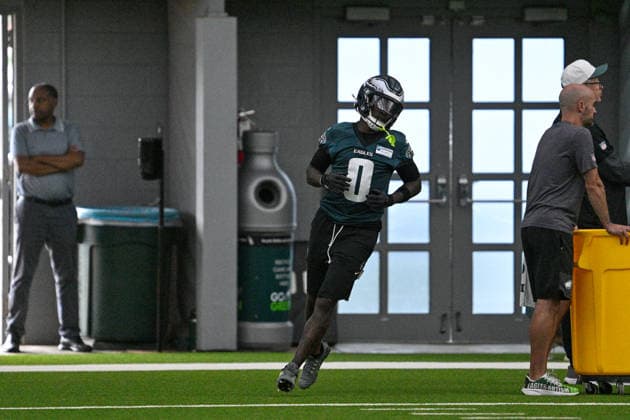 Philadelphia, PA - MAY 27: Philadelphia Eagles wide receiver Hollywood Brown 0 is shown during the Philadelphia Eagles OTA workout on May 27th, 2026 at the NovaCare Complex in Philadelphia, PA. (Photo by Terence Lewis Icon Sportswire) NFL, American Football Herren, USA MAY 27 Philadelphia Eagles OTA EDITORIAL USE ONLY Icon260527006
