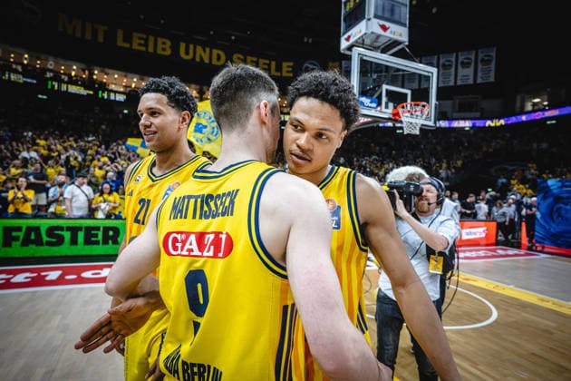 Basketball Berlin 27 05 2026 Season 2025 2026 EasyCredit BBL 1 Bundesliga Men, Men Playoffs Quarterfinals Game 5 Alba Berlin RASTA Vechta Cheers Alba Jack Kayil Alba Berlin, No 07 Jonas Mattisseck Alba Berlin, No 09