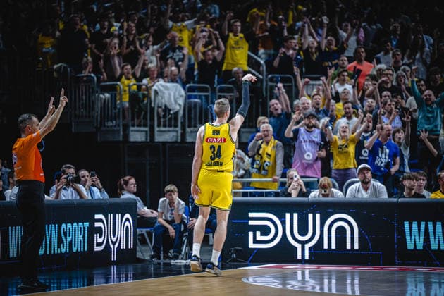 Basketball Berlin 27 05 2026 Season 2025 2026 EasyCredit BBL 1 Bundesliga Men, Men Playoffs Quarterfinals Game 5 Alba Berlin RASTA Vechta Justin Bean Alba Berlin, No 34 Jubel