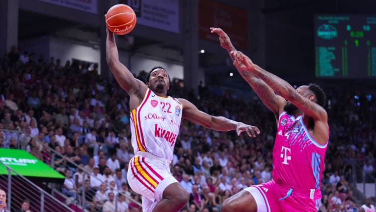 27 05 2026, xydrx, Basketball, easyCredit Basketball Bundesliga, Playoffs, Quarterfinals Game 5, Telekom Baskets Bonn Fitness First Wuerzburg Baskets, Telekom Dome Bonn Johnathan Stove Fitness First Wuerzburg Baskets, 22 Jeff Garrett Jr Telekom Baskets Bonn, 4 Copyright: HMBxMedia YannisxDreimann