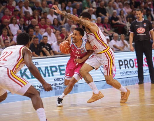 Joel Aminu Telekom Baskets Bonn vs Fitness First Würzburg Wuerzburg Baskets Playoffs Quarterfinals Game 5 Season 2025 26