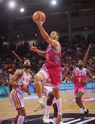 Alijah Comithier Telekom Baskets Bonn vs Fitness First Würzburg Wuerzburg Baskets Playoffs Quarterfinals Game 5 Season 2025 26