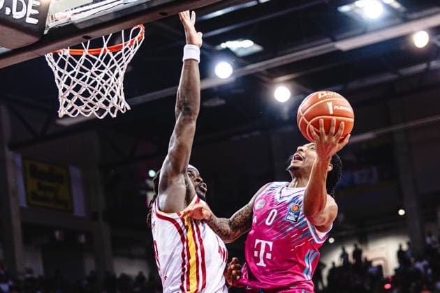easyCredit Basketball Bundesliga, 5 Playoff Quarterfinals Telekom Baskets Bonn vs Fitness First Baskets Würzburg, 27 05 2026 Jalen Finch Telekom Baskets Bonn 0 and Charles Thompson Würzburg 32 easyCredit Basketball Bundesliga, 5 Playoff Quarterfinals Telekom Baskets Bonn vs Fitness First Baskets Würzburg, 27 05 2026, Telekom Dome Bonn Copyright: xBEAUTIFULxSPORTS Derixx