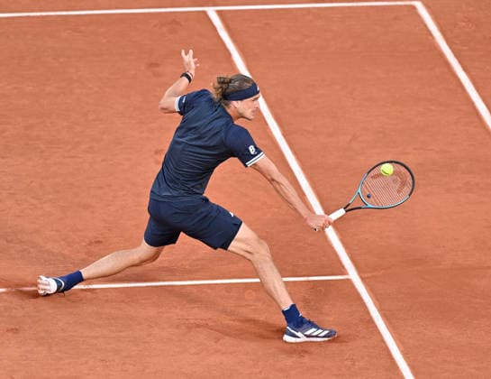 2026 French Open (Roland-Garros) - Day 4 PARIS, FRANCE - MAY 27: Alexander Zverev of Germany in action against Tomas Machac (not seen) of Czech Republic during the Men s Singles second round on Day Four of the 2026 French Open at Roland Garros on May 27, 2026 in Paris, France. Mustafa Yalcin Anadolu Paris France. Editorial use only. Please get in touch for any other usage.  Copyright: x2026xAnadoluxMustafaxYalcinx