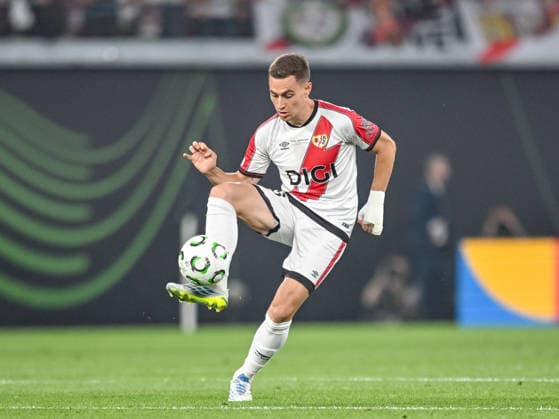 Jorge De Frutos Rayo Vallecano controls the ball during the UEFA Conference League Final 2026 match between Crystal Palace FC and Rayo Vallecano de Madrid at Football Arena Leipzig on May 27, 2026 in Leipzig, Germany Photo by Harry Langer DeFodi Images
