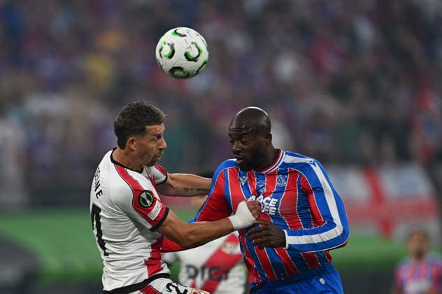 Crystal Palace v Rayo Vallecano - UEFA Conference League Final LEIPZIG, GERMANY - MAY 27: Florian Lejeune (L) of Rayo Vallecano in action during the UEFA Conference League play offs final match between Crystal Palace and Rayo Vallecano at Red Bull Arena in Leipzig, Germany on May 27, 2026. Halil Sagirkaya Anadolu Leipzig Germany. Editorial use only. Please get in touch for any other usage.  Copyright: x2026xAnadoluxHalilxSagirkayax