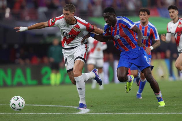 27 05 2026, xtgx, Football UEFA Conference League Final 2026, Crystal Palace Rayo Vallecano v l Yeremy Pino Crystal Palace Florian Lejeune Rayo Vallecano Ismaila Sarr Crystal Palace duel, action, action, battle for the ball UEFA REGULATIONS PROHIBIT ANY USE OF PHOTOGRAPHS as IMAGE SEQUENCES and or QUASI VIDEO Red Bull Arena
