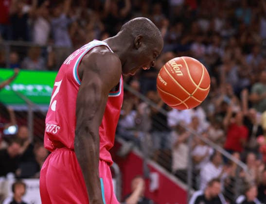 Kur Jongkuch Bonn , Bonn, Germany, 27 05 2026, Basketball Bundesliga, 5 Quarterfinals, Telekom Baskets Bonn vs Fitness First Würzburg Baskets