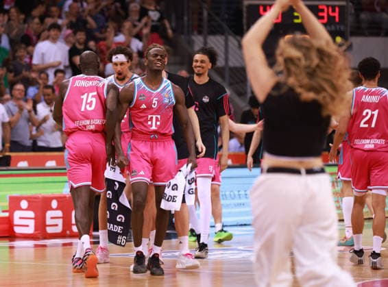 V l Kur Jongkuch Bonn , Michael Kessens Bonn , Tylan Birts Bonn and Jonathan Bähre Bonn , Bonn, Germany, 27 05 2026, Basketball Bundesliga, 5 Quarterfinals, Telekom Baskets Bonn vs Fitness First Würzburg Baskets