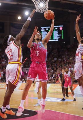 Michael Kessens Telekom Baskets Bonn vs Fitness First Würzburg Wuerzburg Baskets Playoffs Quarterfinals Game 5 Season 2025 26