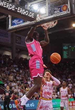 Dunking Kur Jongkuch Telekom Baskets Bonn vs Fitness First Würzburg Wuerzburg Baskets Playoffs Quarterfinals Game 5 Season 2025 26