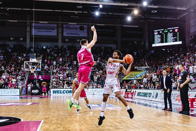 easyCredit Basketball Bundesliga, 5 Playoff Quarterfinals Telekom Baskets Bonn vs Fitness First Baskets Würzburg, 27 05 2026 Davion Mintz Würzburg 10 and Grayson Murphy Telekom Baskets Bonn 7 easyCredit Basketball Bundesliga, 5 Playoff Quarterfinals Telekom Baskets Bonn vs Fitness First Baskets Würzburg, 27 05 2026, Telekom Dome Bonn Copyright: xBEAUTIFULxSPORTS Derixx