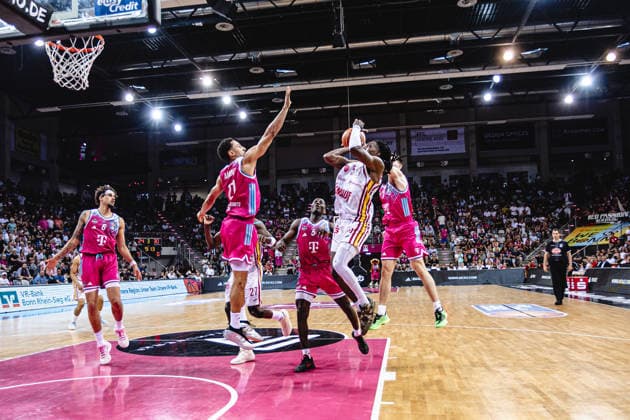 easyCredit Basketball Bundesliga, 5 Playoff Quarterfinals Telekom Baskets Bonn vs Fitness First Baskets Würzburg, 27 05 2026 Marcus Carr Würzburg 5 vs all Bonn easyCredit Basketball Bundesliga, 5 Playoff Quarterfinals Telekom Baskets Bonn vs Fitness First Baskets Würzburg, 27 05 2026, Telekom Dome Bonn Copyright: xBEAUTIFULxSPORTS Derixx