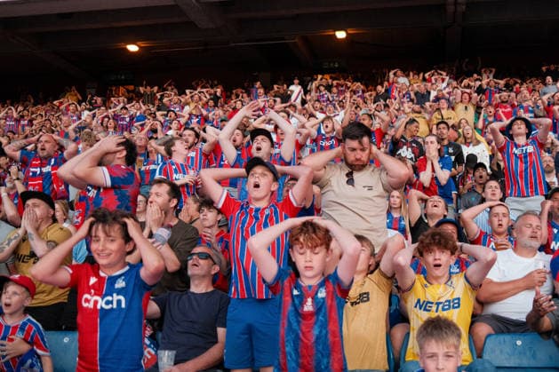 UEFA Conference League Final Screening 27 May 2026, London - UEFA Conference League Final Screening - Crystal Palace v Rayo Vallecano - Crystal Palace fans react - Photo: Jacques Feeney Offside. London UK *** UEFA Conference League-Finale Vorführung 27. Mai 2026, London UEFA Conference League-Finale Vorführung Crystal Palace gegen Rayo Vallecano Crystal Palace-Fans reagieren Foto Jacques Feeney Abseits London UK  Copyright: xJacquesxFeeneyx xOffsidexOffside