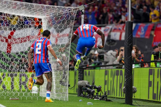 27 05 2026, EUR, Football, Men, Conference League Final, Season 2025 2026, Crytsal Palace F C Rayo Vallecano de Madrid Jean Philippe Mateta Crystal Palace, 14 goal celebration, cheers after his goal for 1 0 Leipzig Leipzig Stadium Saxony Germany Copyright: xAdrianxSchlüterx