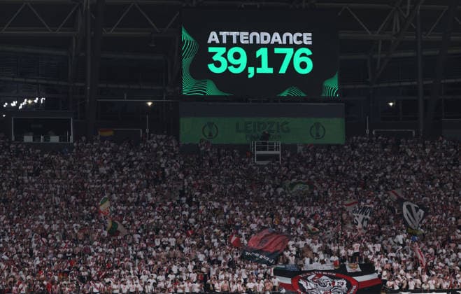 Crystal Palace Rayo Vallecano Final Conference League Leipzig, 27 05 2026, Leipzig Stadium, Football, Final UEFA Conference League , Crystal Palace FC ENG vs Rayo Vallecano de Madrid ESP , In the picture fans of Rayo Vallecano 39 176 spectators on the scoreboard , For editorial use only , There is no model release declaration of consent with the persons depicted PICTURE POINT assumes no liability for infringement of personal rights , UEFA regulations prohibit any use of photographs as image sequences and or quasi video ,