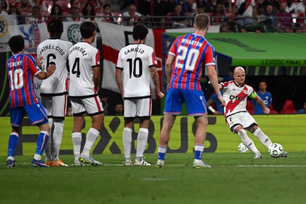 IPA85117185 - Isi palazon Crystal Palace F.C. during the UEFA Europe Conference 2026 final between Rayo Vallecano de Madrid vs. Crystal Palace F.C. on 27th May 2026 at the Red Bull Arena, Leipzig, Germany  Copyright: xVincenzoxOrlando IPAxSportx xx 85117185