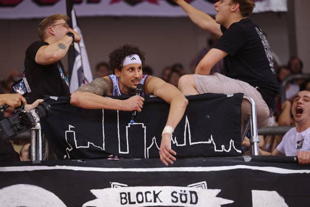 Michael Kessens Telekom Baskets Bonn celebrating after victory against Fitness First Würzburg Wuerzburg Baskets Playoffs Quarterfinals Game 5 Season 2025 26