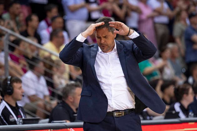 Head Coach Sasa FILIPOVSKI WUE, mi is stunned, gesture, perplexed, disappointment, frustration, single image final score 66 63, Basketball 1 Bundesliga Telekom Baskets Bonn Fitness First Wuerzburg Baskets Würzburg BON vs WUE Playoffs, Quarterfinals, 5 Game, in T E L E C O M D O M E, on 27 05 2026, Â