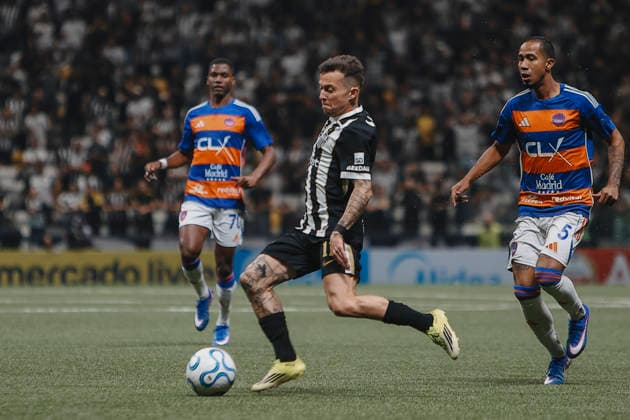 Atlético Mineiro x Puerto Cabello BELO HORIZONTE, MG - 27.05.2026: ATLÃ TICO MINEIRO X PUERTO CABELLO - Match between AtlÃ tico Mineiro x Puerto Cabello for the Copa Sudamericana. The decisive match for the last round of Group B, this Wednesday (27). In the photo, Bernard do Atl& 39;rtico. (Photo: Dan Costa Fotoarena) x2952085x  DanxCosta