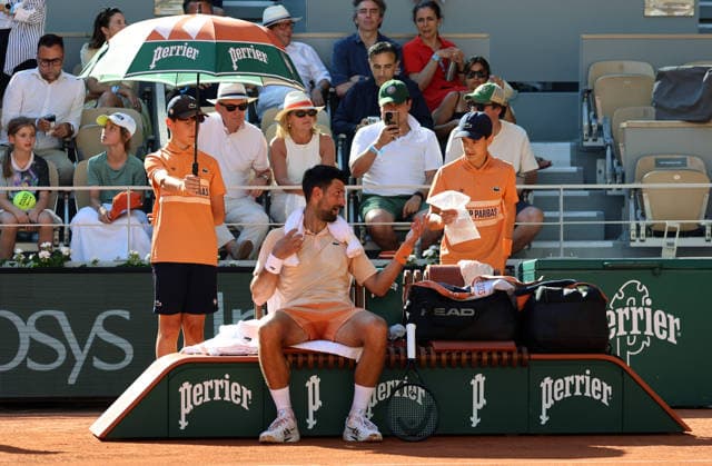 Novak Djokovic vs Valentin Royer during the French Tennis Open of Roland Garros in Paris, Novak Djokovic vs Valentin Royer during the French Tennis Open of Roland Garros in Paris, France on May 27th 2026.  Copyright: xDavidxKerx