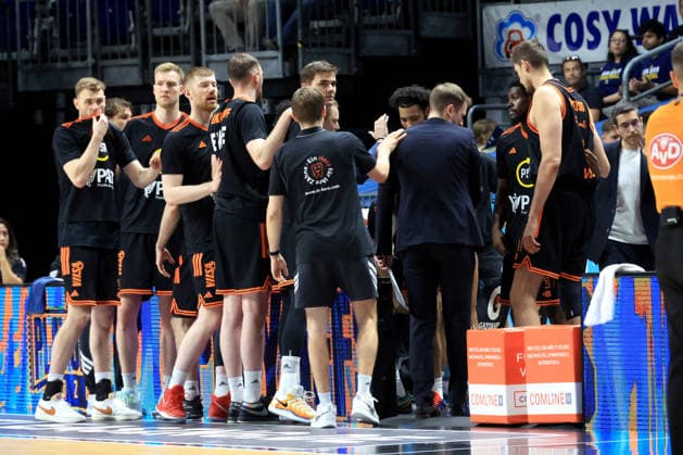DEU, easyCredit BBL, ALBA vs Rasta Vechta, 27 05 2026, Uber Arena, Berlin, DEU, easyCredit BBL, ALBA vs Rasta Vechta, in the picture Vechta players circle nordphotoxGmbHx xEngler nph00076