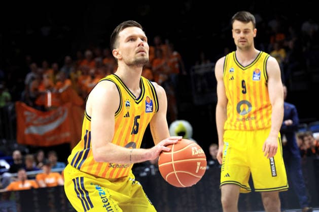 DEU, easyCredit BBL, ALBA vs Rasta Vechta, 27 05 2026, Uber Arena, Berlin, DEU, easyCredit BBL, ALBA vs Rasta Vechta, in the picture Martin Hermannsson ALBA Berlin 15 , JONAS MATTISSECK ALBA Berlin 9 nordphotoxGmbHx xEngler nph00076