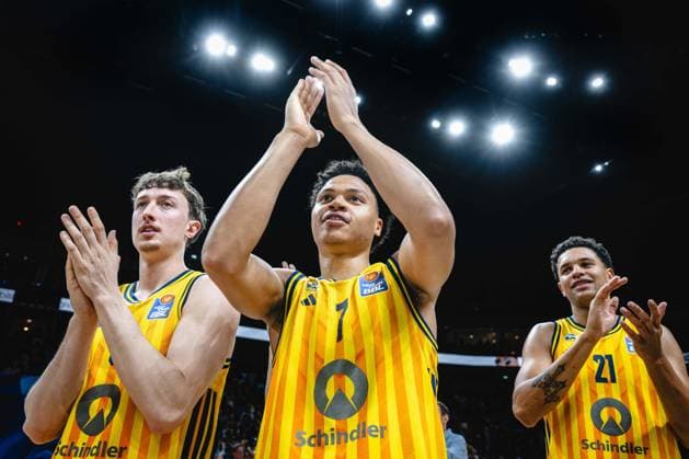 Basketball Berlin 27 05 2026 Season 2025 2026 EasyCredit BBL 1 Bundesliga Men, Men Playoffs Quarterfinals Game 5 Alba Berlin RASTA Vechta Alba wins Jubel Jack Kayil Alba Berlin, No 07 Alex O Connell Alba Berlin, No 03 Michael Rataj Alba Berlin, No 21 Mike