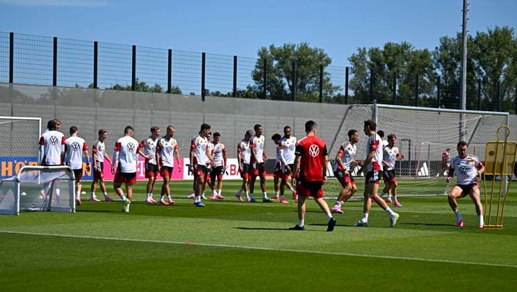 28 05 2026, Football DFB national team Germany, training camp before the World Cup in Herzogenaurach, in the home ground at ADIDAS First training session on the Adidas sports field, The team trains
