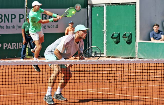 TENNIS - French Open 2026 PARIS,FRANCE,28.MAY.26 - TENNIS - ATP, Tennis Herren World Tour, French Open, Roland Garros, Grand Slam. Image shows Petr Nouza (CZE) and Neil Oberleitner (AUT).  GEPAxpictures xMatthiasxHauer