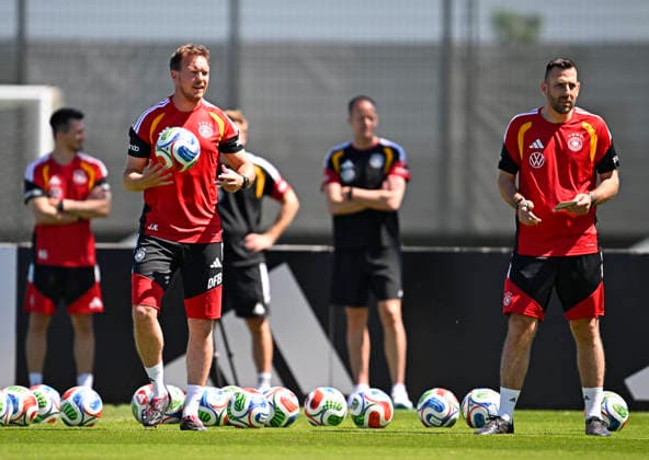 28 05 2026, Football DFB national team Germany, training camp before the World Cup in Herzogenaurach, in the home ground at ADIDAS First training session on the Adidas sports field, coach Julian Nagelsmann Germany