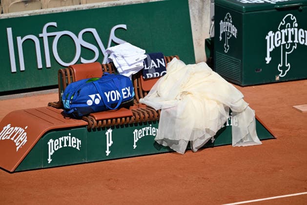 French Open - Naomi Osaka Naomi Osaka of Japan is seen wearing a dress collaberated wit Nike and London-based fashion designer Robert Wun prior to her second round match against Donna Vekic of Croatia during Day Five of the 2026 French Open at Roland Garros on May 28, 2026 in Paris, France. Photo by Franck Castel ABACAPRESS.COM Paris France  Copyright: xCastelxFranck ABACAx