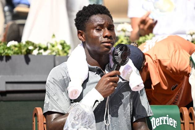 2026 French Open (Roland-Garros) - Day 5 PARIS, FRANCE - MAY 28: Adolfo Daniel Vallejo (not seen) of Paraguay competes against Moise Kouame of France during the men s singles second round on day five of the 2026 French Open in Paris, France on May 28, 2026. Burak Akbulut Anadolu Paris France. Editorial use only. Please get in touch for any other usage.  Copyright: x2026xAnadoluxBurakxAkbulutx