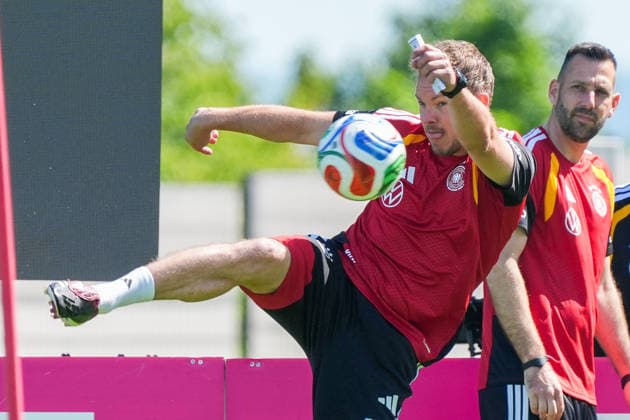 Ball reception national coach Julian Nagelsmann Germany Germany Herzo Base 28 05 2026 German national team, training camp for World Cup preparation, Home Ground, HerzoBase, World of Adidas, Herzogenaurach