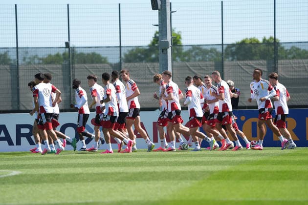 Team warming up Herzo Base 28 05 2026 German national team, training camp for World Cup preparation, Home Ground, HerzoBase, World of Adidas, Herzogenaurach
