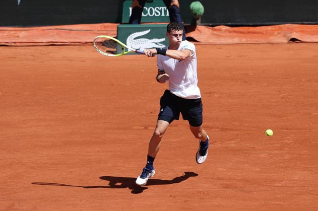 ROLAND GARROS 2026 Thierry Larret MAXPPP - PARIS (75) 28 05 2026 Thierry Larret Maxppp. Tennis. Roland Garros 2026. Internationaux de France de tennis. Stade Roland Garros, Paris (75). Le 28 Mai. Court Philippe CHATRIER : Jannik SINNER (ITA) vs Juan Manuel CERUNDOLO (ARG). - Roland Garros French Open tennis tournament, in Paris, France, on 28 May 2026 PARIS (75) STADE ROLAND GARROS PARIS ILE DE FRANCE FRANCE  Copyright: xMAXPPPxThierryxLarretx TLR202605286811 TLR202605286811