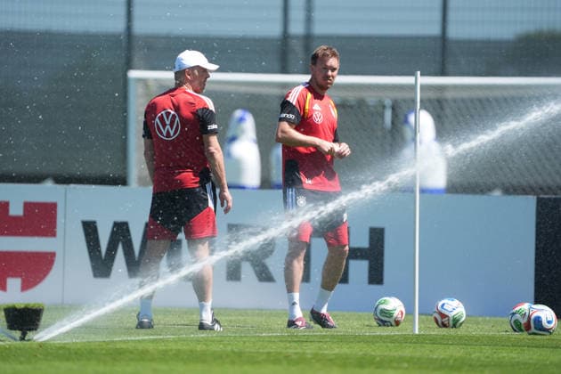National coach Julian Nagelsmann Germany Germany has the pitch watered Herzo Base 28 05 2026 German national team, training camp for World Cup preparation, Home Ground, HerzoBase, World of Adidas, Herzogenaurach