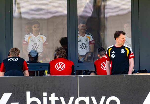 27 05 2026, Football DFB national team Germany, training camp before the World Cup, kick-off press conference in the HALFTIME media center at ADIDAS, in Herzogenaurach Players in the gym re Pascal Groß Germany li Nadiem Amiri Germany