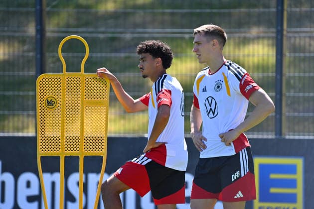 from left Nathaniel BROWN GER , Nico SCHLOTTERBECK GER German national football team, World Cup preparation, training camp in Herzogenaurach on 28 05 2026 Â