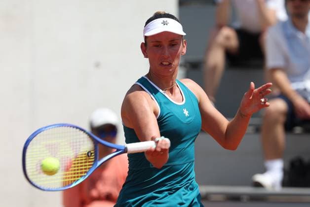 Belgian Elise Mertens pictured in action during a tennis match against Polish Chwalinska, in the second round of the women s singles at the Roland Garros French Open tennis tournament, in Paris, France, Thursday 28 May 2026. This year s tournament takes place from 18 May to 07 June. VIRGINIExLEFOUR  x175259320x