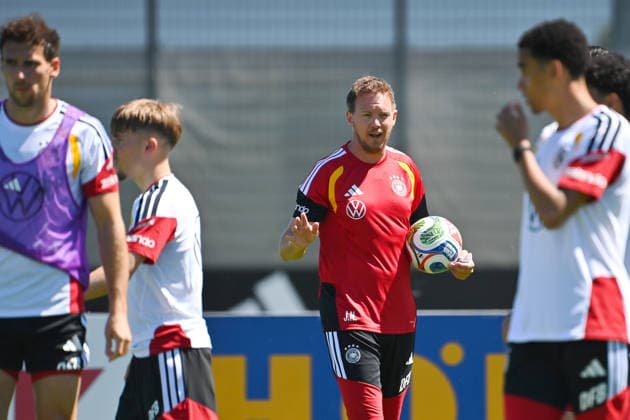 National coach Julian NAGELSMANN GER gestures, gives instructions German national football team, World Cup preparation, training camp in Herzogenaurach on 28 05 2026