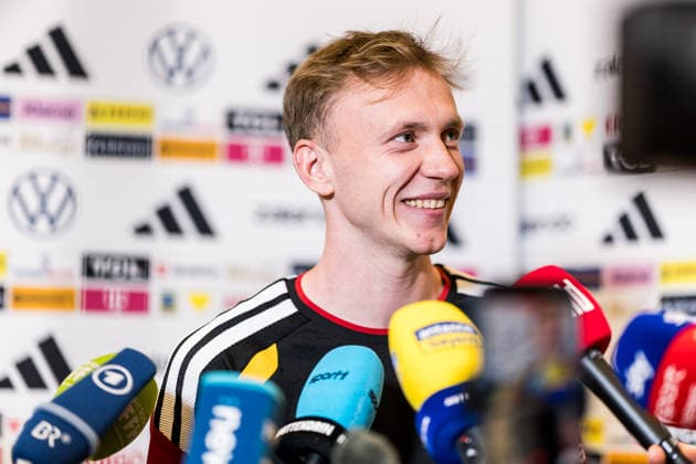 HERZOGENAURACH, GERMANY - MAY 28: Maximilian Beier (Germany, 14) smiles during a media session during the training camp of Germany to prepare for the FIFA World Cup, WM, Weltmeisterschaft, Fussball 2026 on May 28, 2026 in Herzogenaurach, Germany. Bavaria Germany Copyright: xSteffiexWunderlx