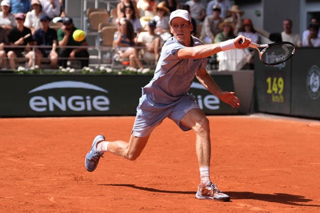 2026-05-28 2026 French Open - Day Five PARIS, FRANCE - MAY 28: Jannik Sinner of Italy in action during Day Five of the 2026 French Open at Roland Garros on May 28, 2026 in Paris, France. (Photo by Marleen Fouchier BSR Agency) Paris France Content not available for redistribution in The Netherlands directly or indirectly through any third parties. Copyright: xBSRxAgencyx