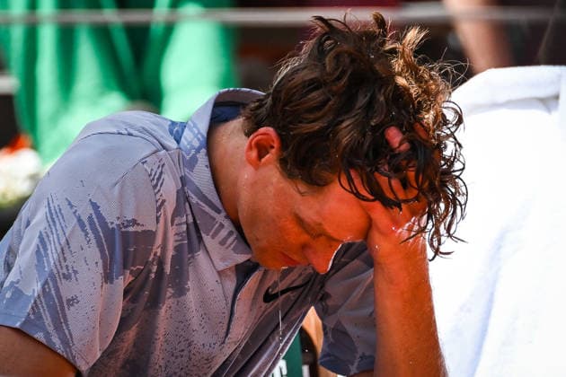 May 28, 2026, Paris, France, France: Jannik SINNER of Italy looks dejected during the fifth day of the Roland-Garros 2026, French Open 2026, Grand Slam tennis tournament at Roland-Garros Stadium on May 28, 2026 in Paris, France. Roland Garros 2026 - Day 5  - ZUMAm308 20260528_zsp_m308_010 Copyright: xMatthieuxMirvillex