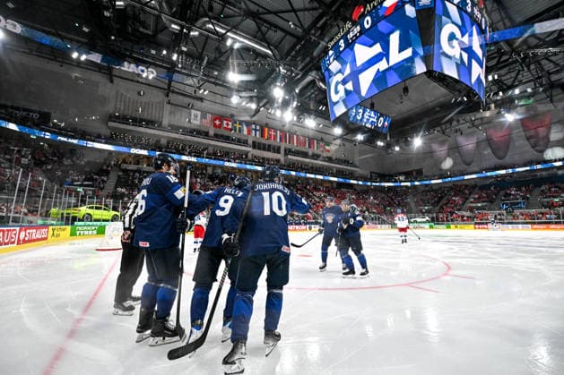 ZURICH, SWITZERLAND - MAY 28: Finland celebrate a goal during the 2026 IIHF Ice hockey, Eishockey World Championship, WM, Weltmeisterschaft Switzerland game between Finland and Czechia at Swiss Life Arena on May 28, 2026 in Zurich, Zurich. Zurich Swiss Life Arena Zurich Switzerland *** ZURICH, SWITZERLAND MAY 28 Finland celebrate a goal during the 2026 IIHF Ice Hockey World Championship Switzerland game between Finland and Czechia at Swiss Life Arena on May 28, 2026 in Zurich, Zurich Zurich Swiss Life Arena Zurich Switzerland Copyright: xJustPictures.ch AndreaxBrancax jp-en-EuSpIm-JP7_ANB_FinCze_28052026_4532